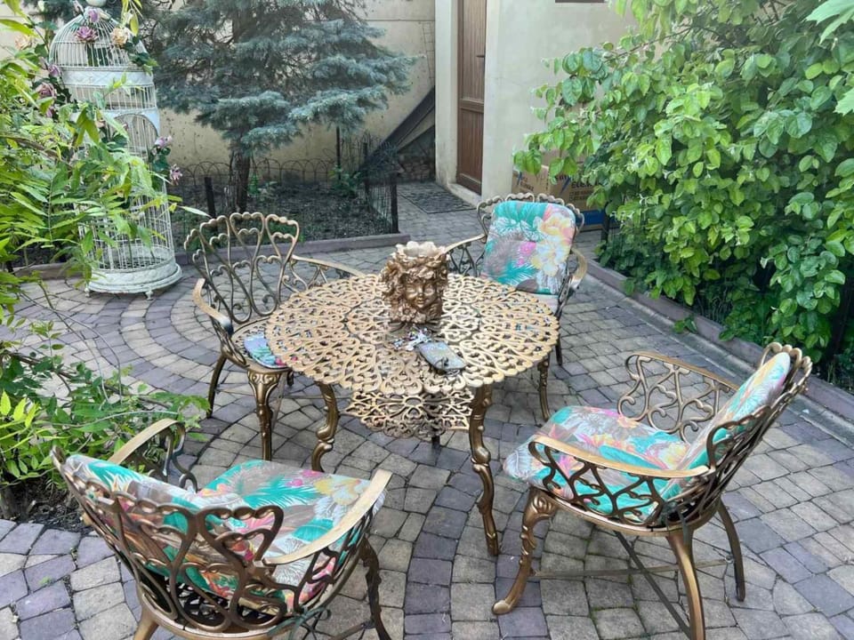 Arcadia Private House 3 Bedrooms Garden House in Odessa