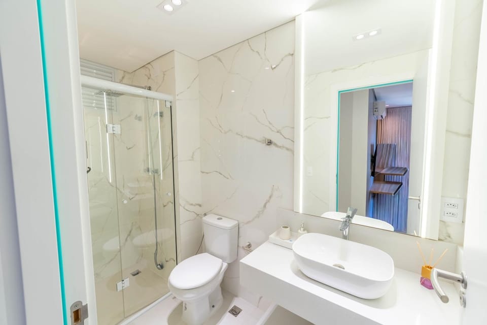 Bathroom, towels