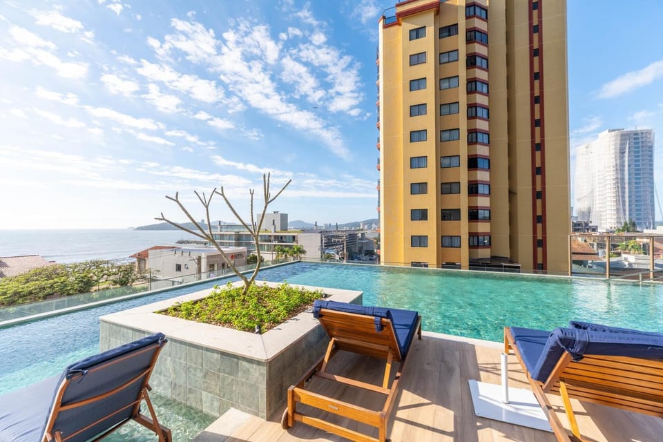 Property building, Pool view, Sea view, sunbed