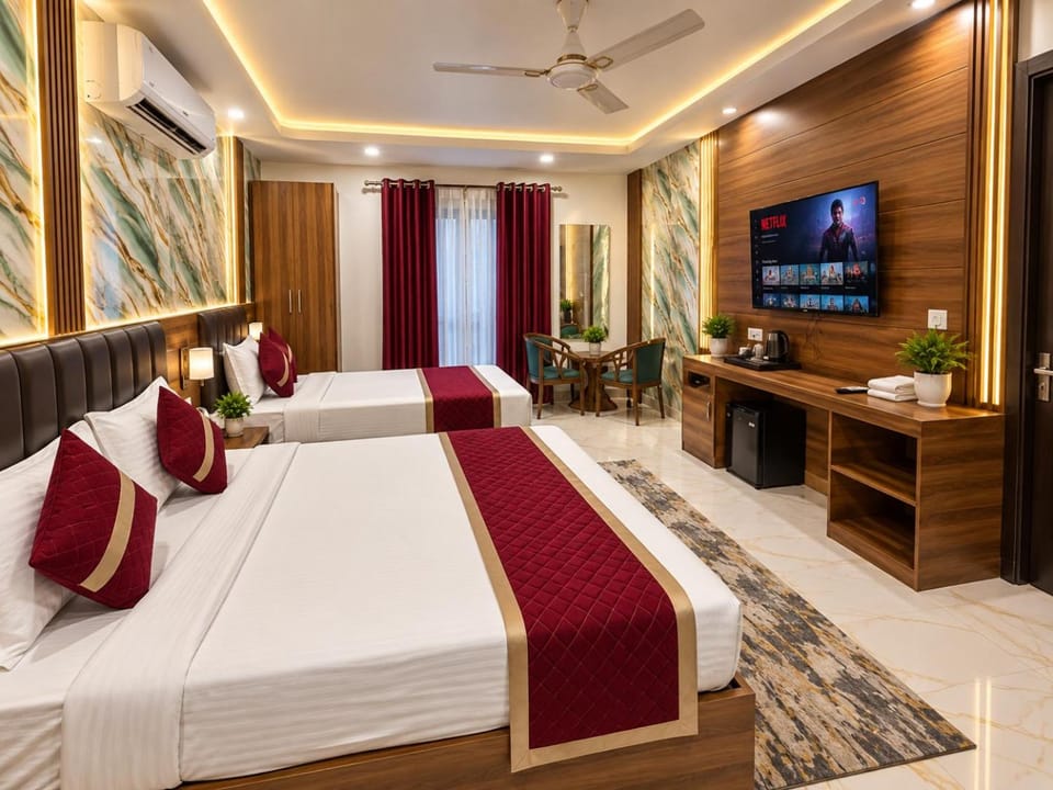 Property building, Communal lounge/ TV room, Bed, BBQ facilities, TV and multimedia, View (from property/room), Balcony/Terrace, Photo of the whole room, Dining area, Evening entertainment, Bedroom, City view, Garden view, Landmark view, Quiet street view, fireplace, hair dresser