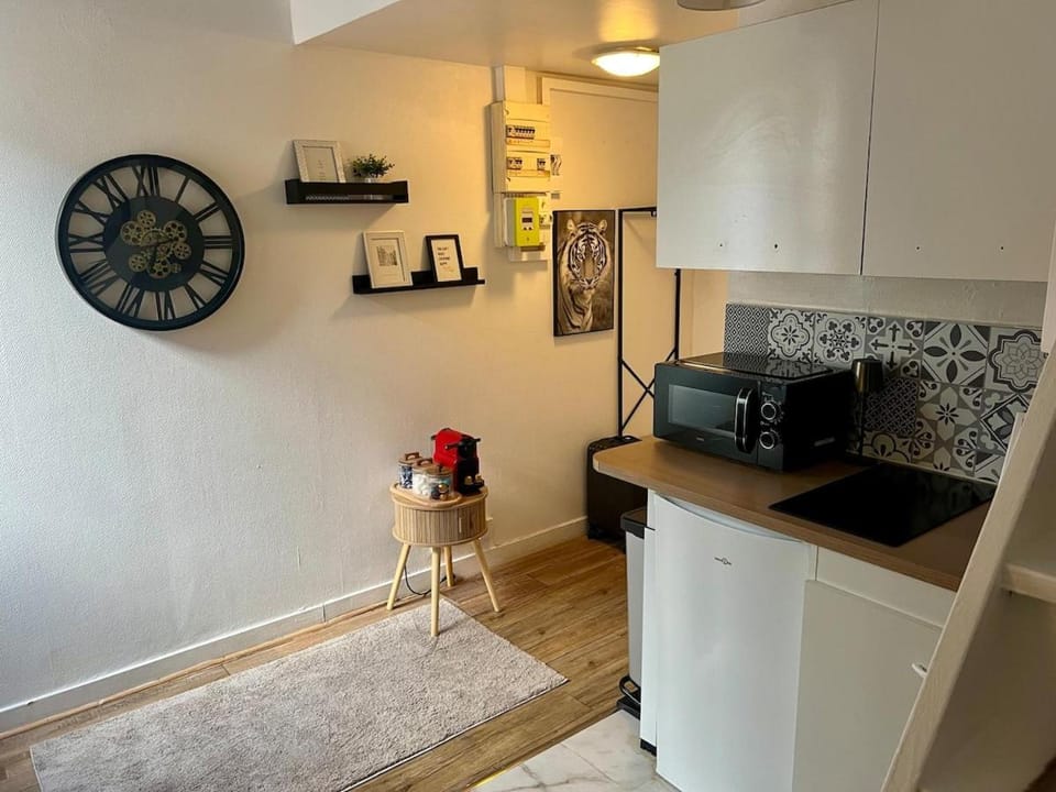 Studio Mezzanine - Paris 5mn Apartment in Île-de-France