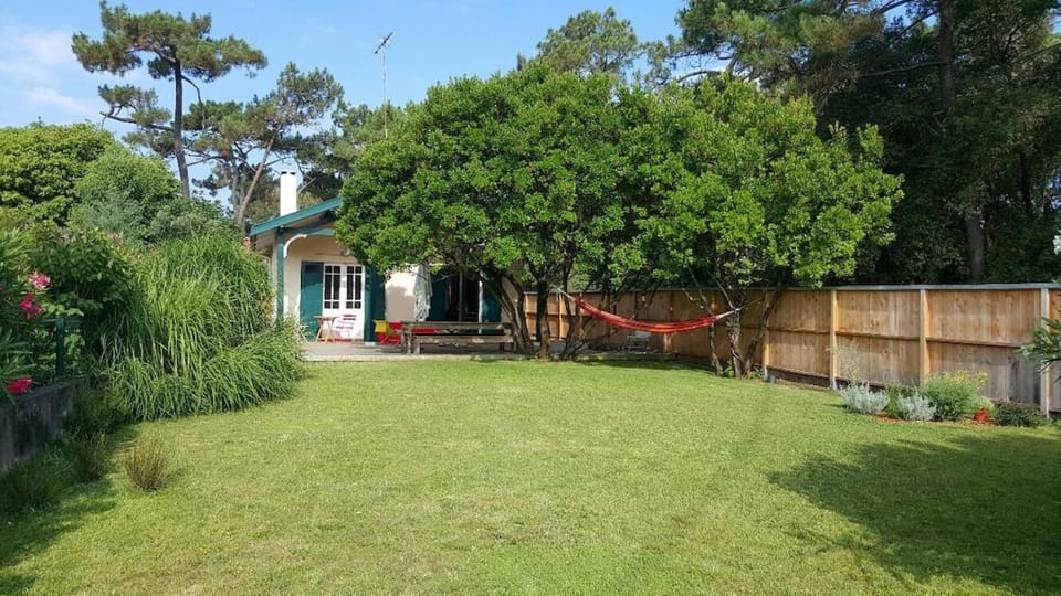 Charmante maison au Cap Ferret - village ostreicole Villa in La Teste-de-Buch