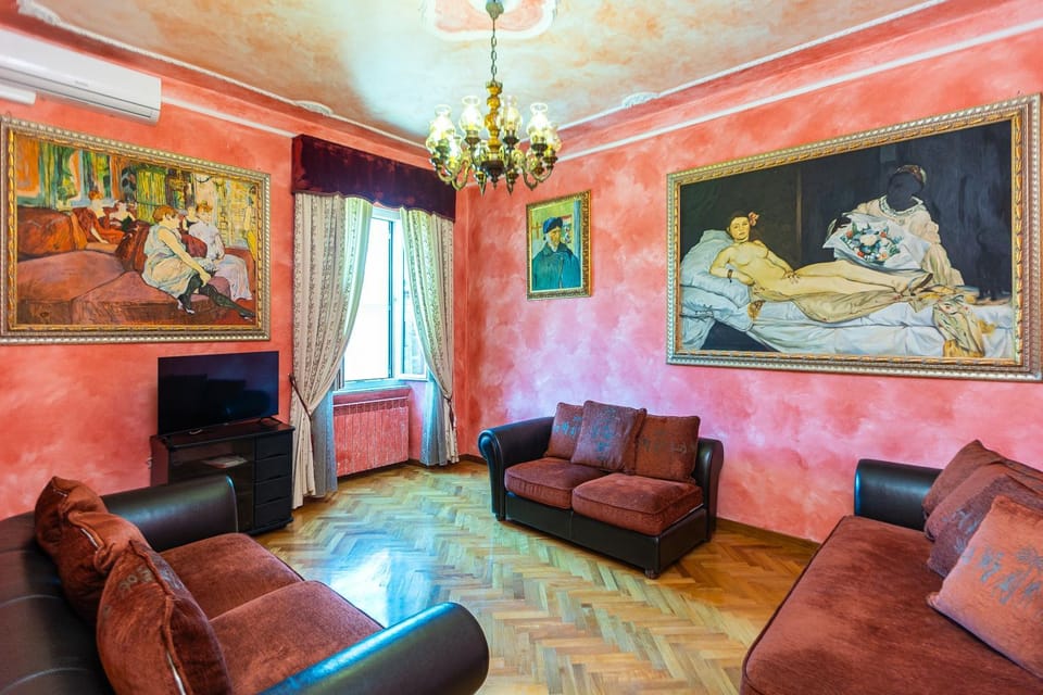 Living room, Decorative detail