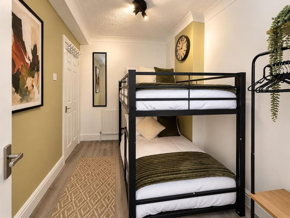 The Jungle House | Kemptown | Brighton | Sleeps 10 House in Brighton