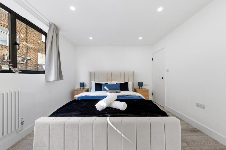 Modern Chic Apartments - Edgware Road, Maida Vale, 1 Bed and 2 Bed available Apartment in City of Westminster