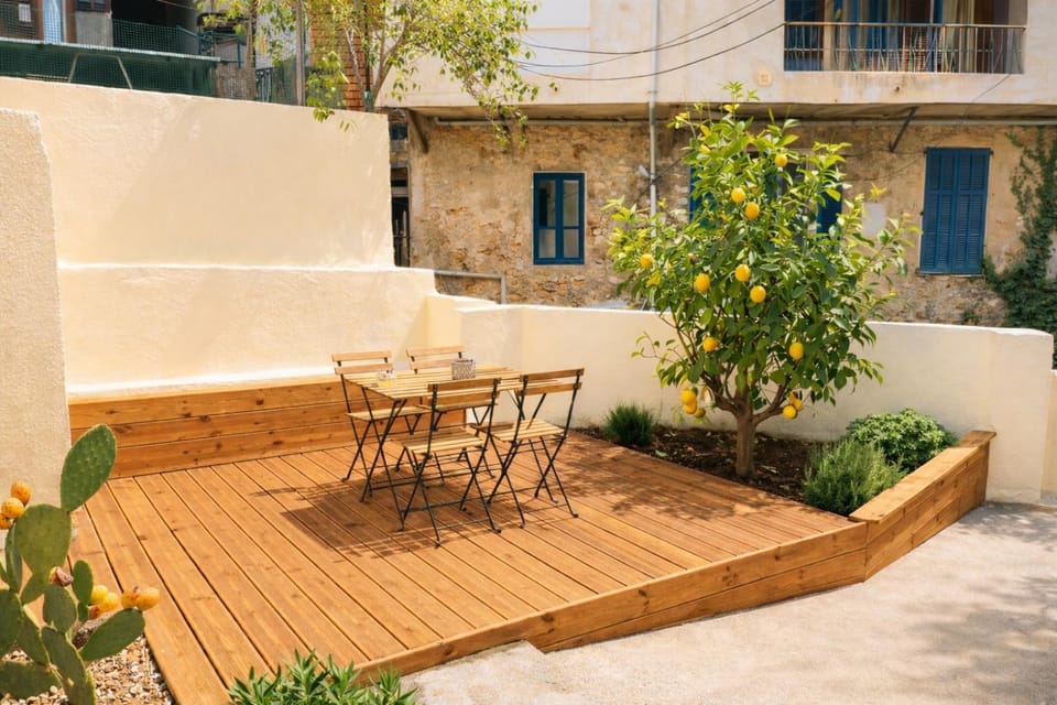 Property building, Patio, Day, View (from property/room), Balcony/Terrace, Dining area, Garden view, Inner courtyard view