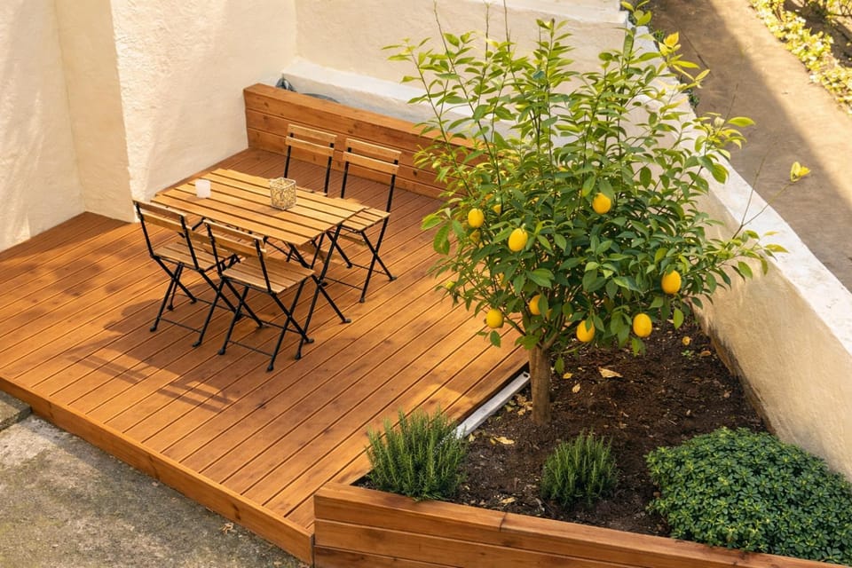 Patio, Spring, Day, Garden, Coffee/tea facilities, Dining area, Garden view, Inner courtyard view