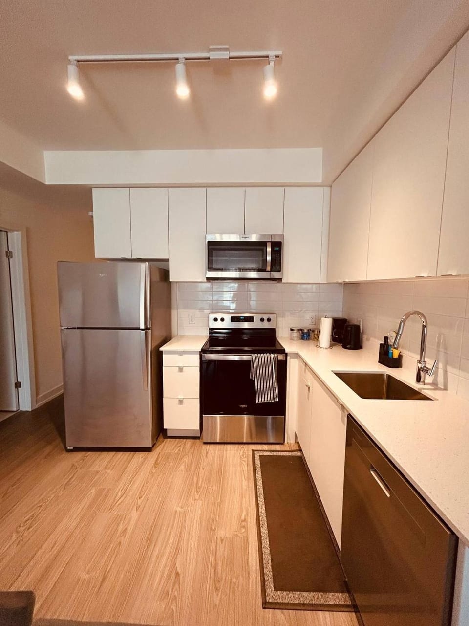 microwave, oven, kitchen