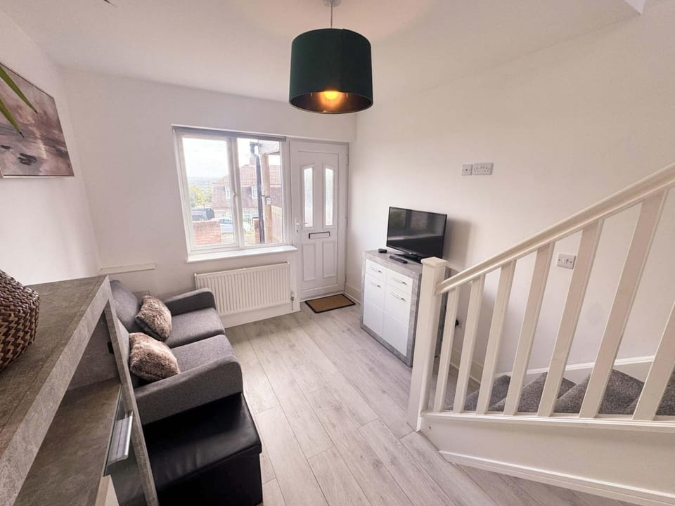 1 Bedroom House with Garden House in Portishead
