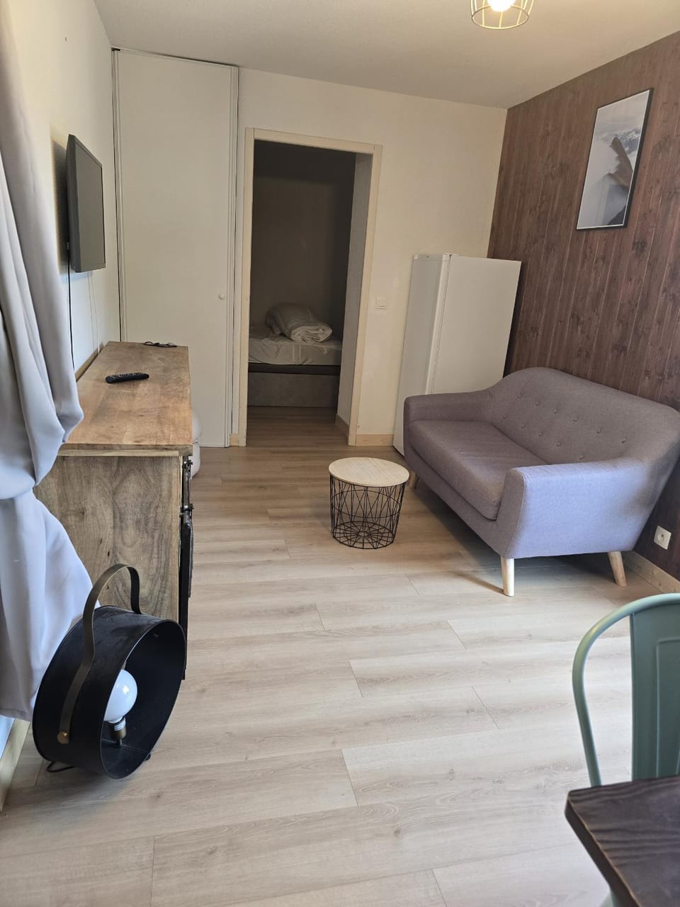 Communal lounge/ TV room, Living room