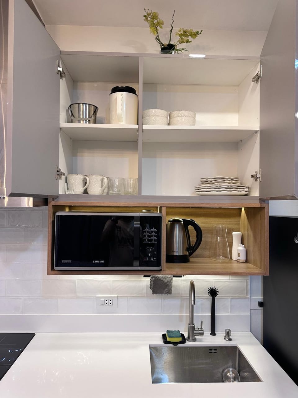 Kitchen or kitchenette