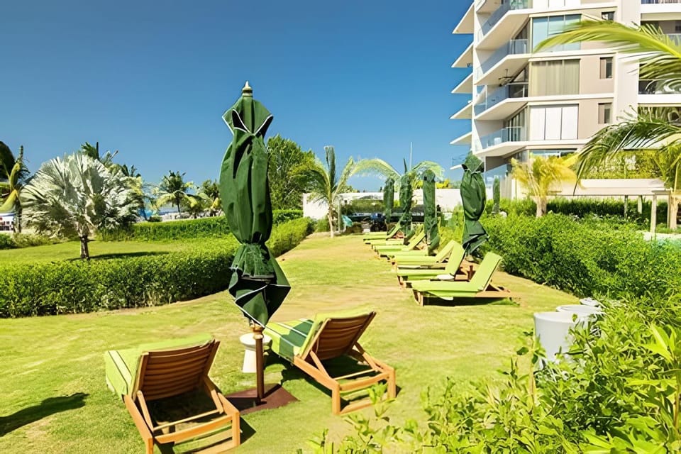 Direct Beach Access | 2 Suites | Sea View Apartment in Bolivar