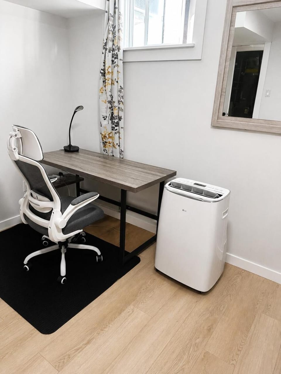 Frelau Bright&Cozy Suite Apartment in Moncton