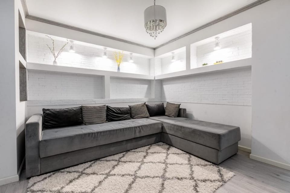 Contemporary Urban Retreat, Bright & Stylish Apartment in Chișinău