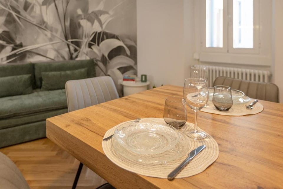 Isola Residence - Self Check-in & Fast Wi-Fi Apartment in Milan