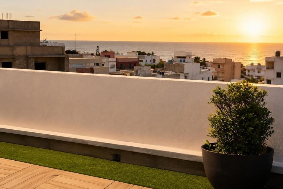 Modern Executive Studio WiFi Elevator Parking Centrally Located Apartment in Dakar