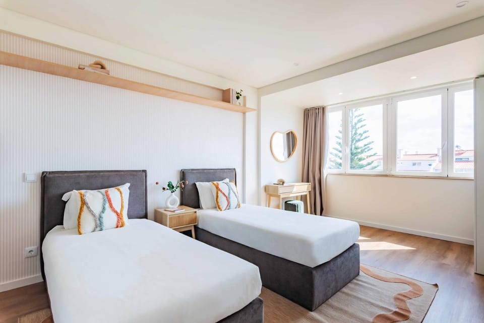 Bed, Bedroom, internet, air conditioner