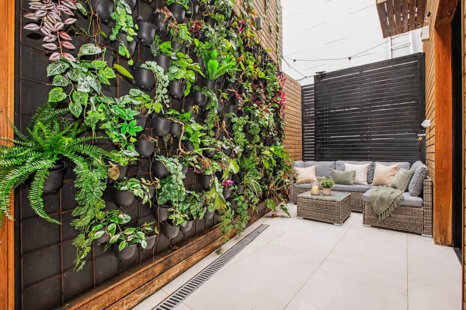 Patio, Seating area