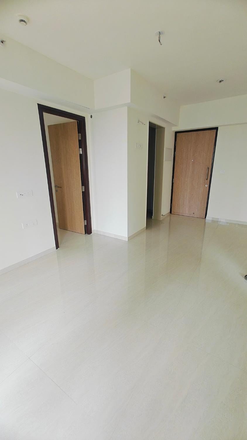 Rt Ac rm, washroom - Lodha crown kolshet on 16flr Apartment in Thane