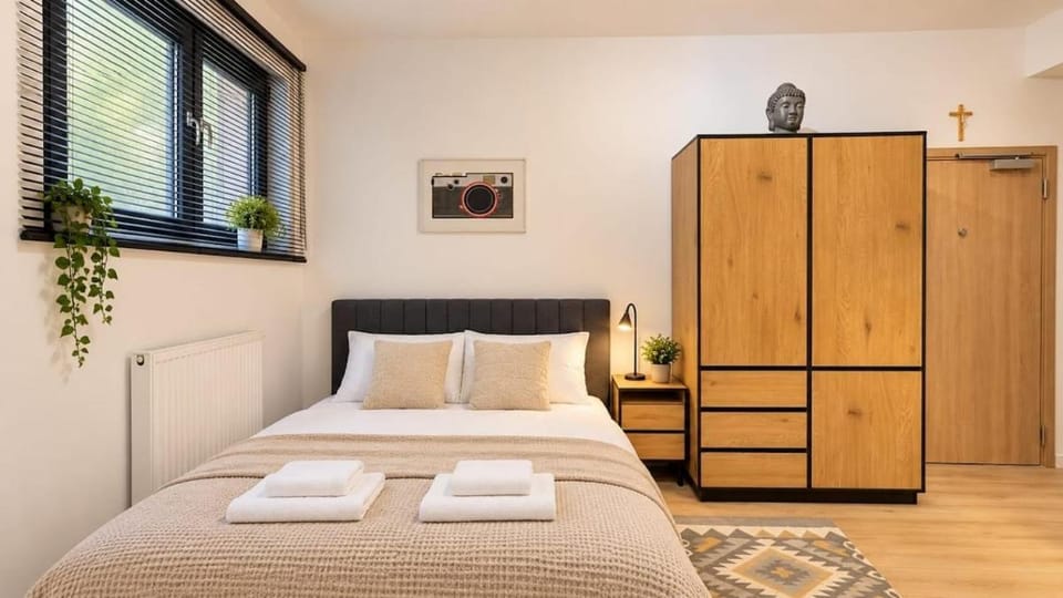 Modern Studio with AC & Sauna access near Old Town Apartment in Krakow