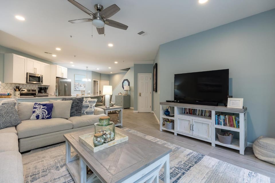 22 Ocean Breeze Villa in South Forest Beach