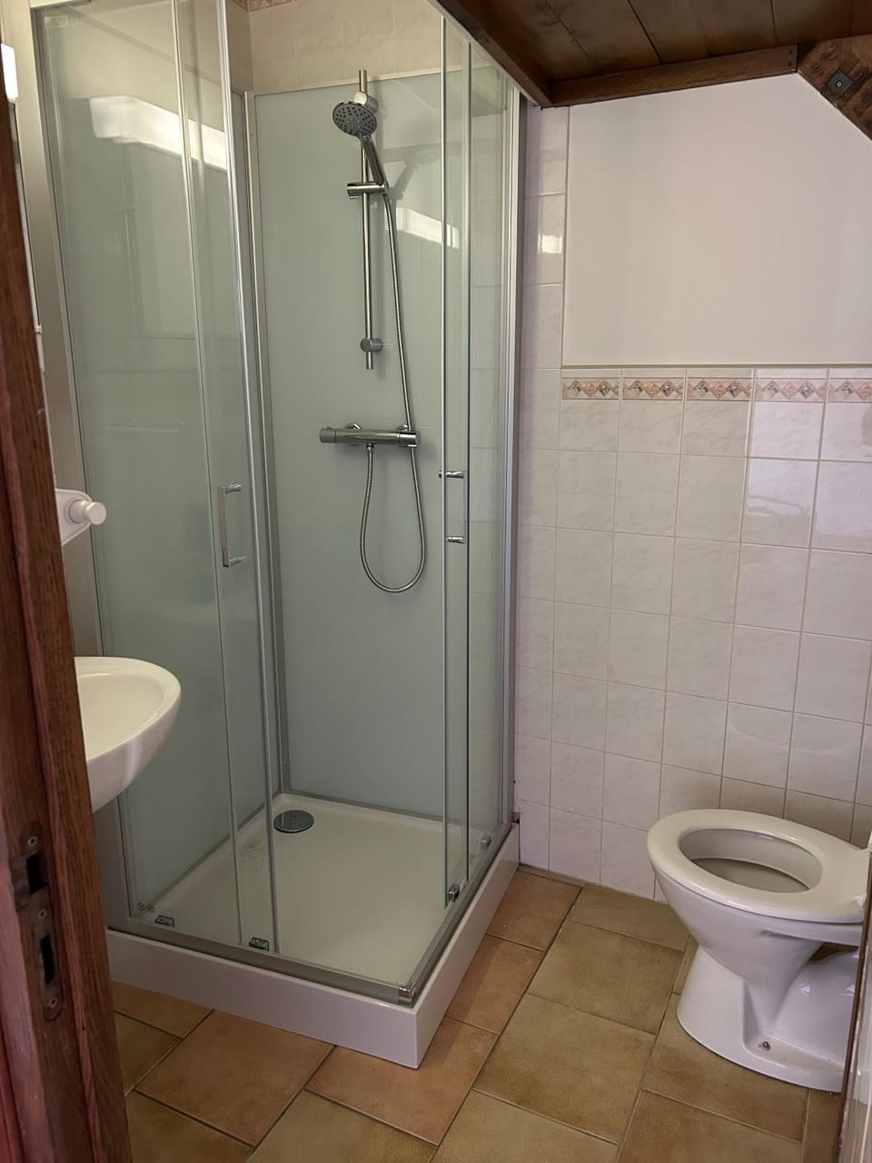 Bathroom, Living room