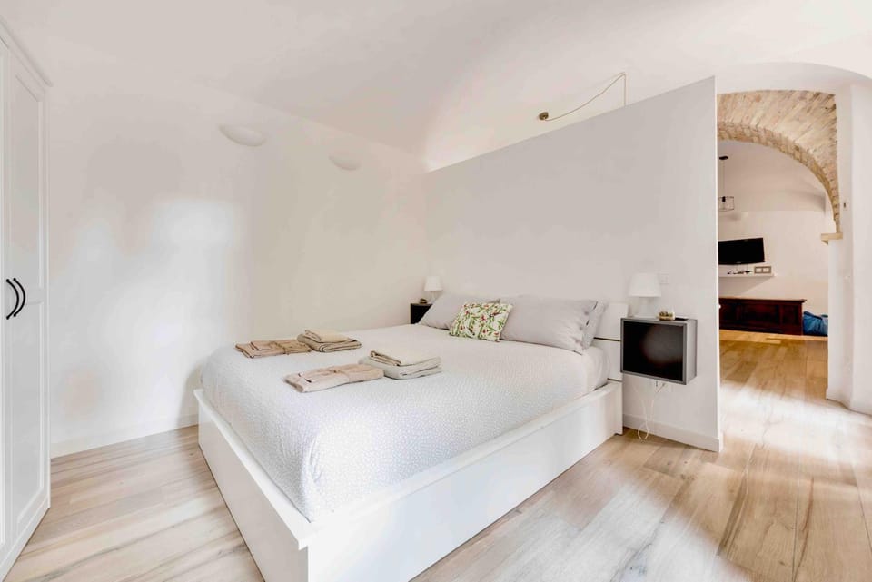 Living room, Bedroom