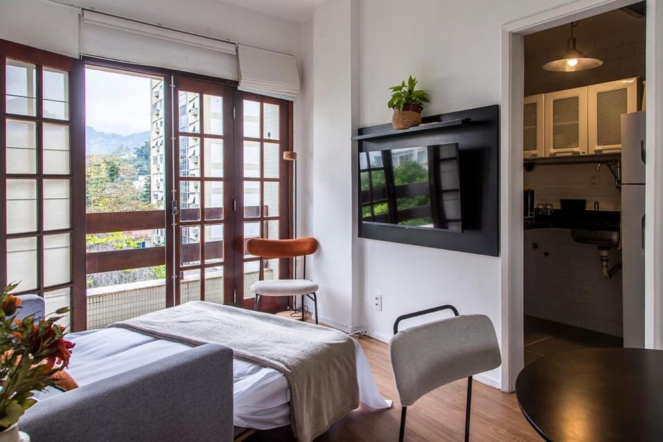 Apto aconchegante na melhor localização do Leblon Apartment in Rio de Janeiro