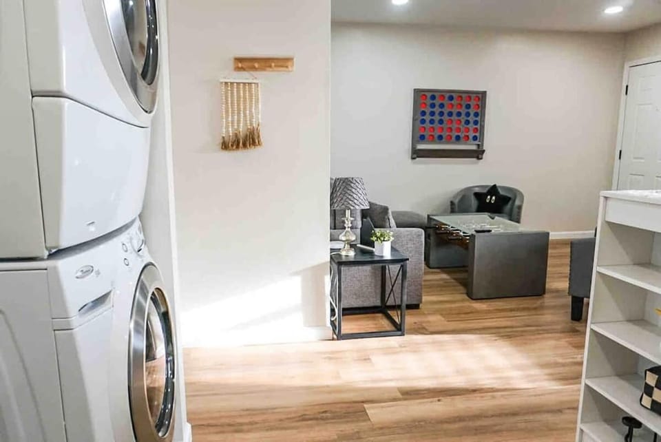 Game Stop | Travel Pros & Pets Welcome | Near I-40 Apartment in Oklahoma