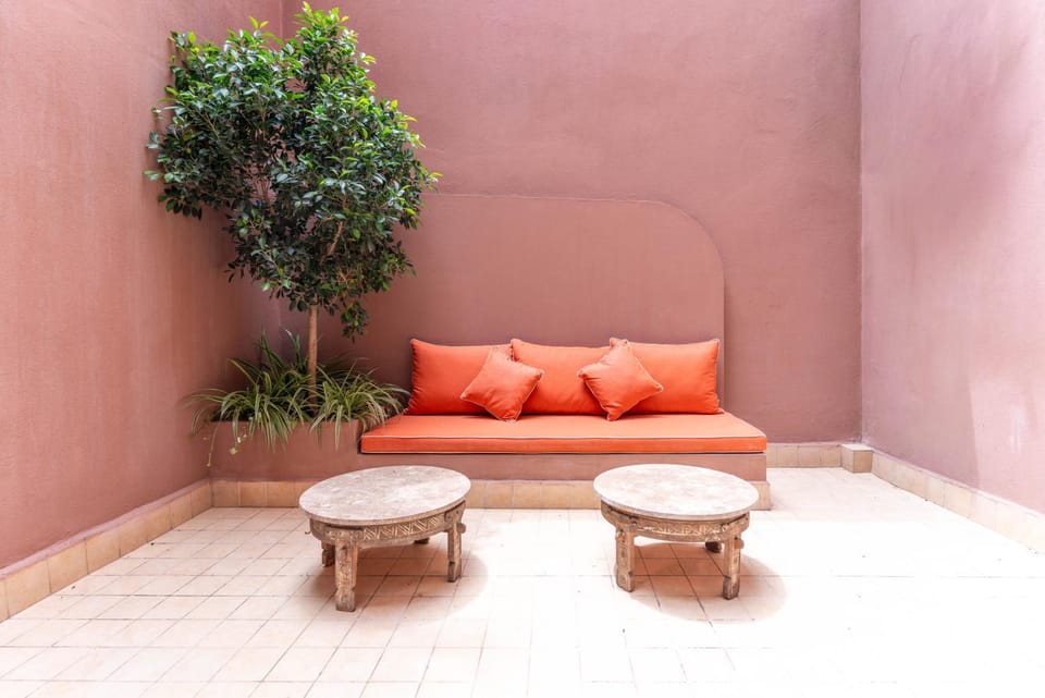 Patio, Day, Garden, Living room, Seating area