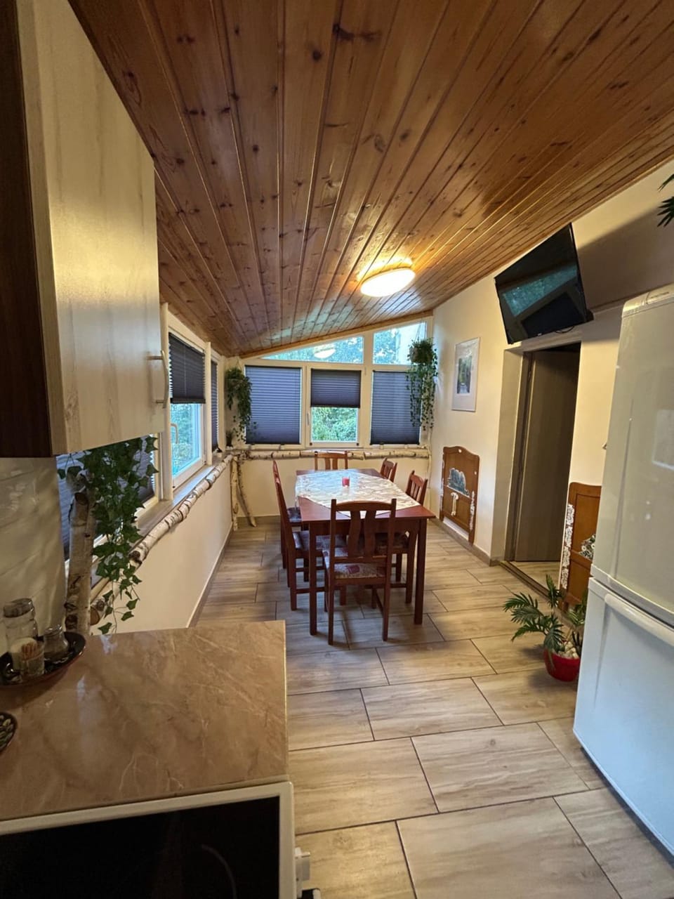 TV and multimedia, Kitchen or kitchenette, Seating area, Dining area