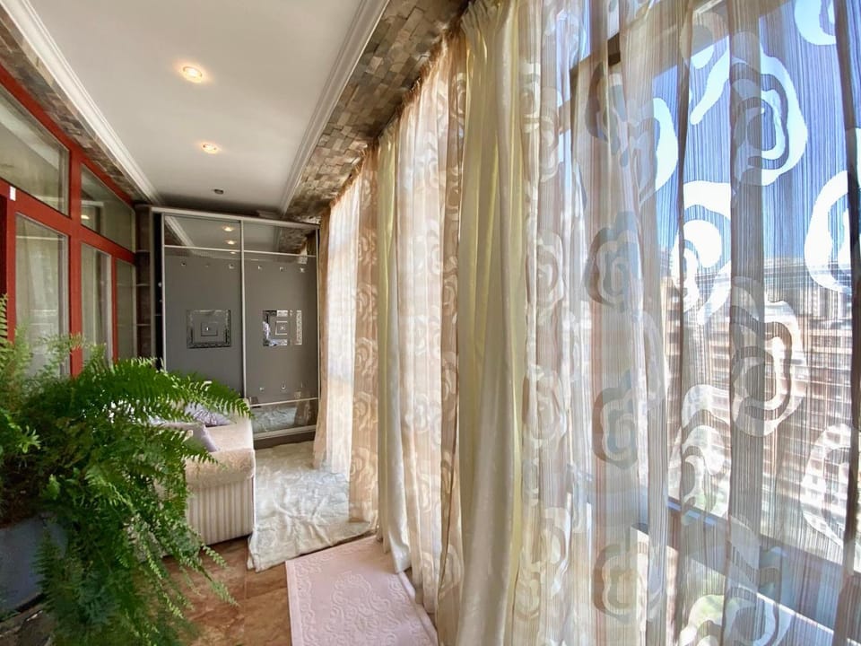 2 комнаты и кухня студия, квартира с паркингом в Аркадии Apartment in Odessa