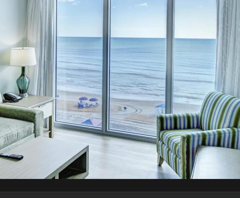 Grand Seas Hotel in Holly Hill