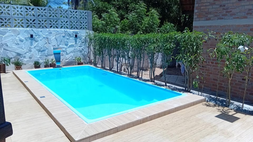Swimming pool, Swimming pool