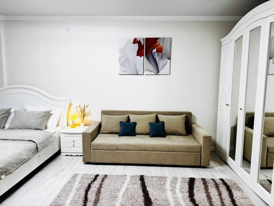 Freedom рядом GreenMALL, KHAN SHATYR Apartment in Kazakhstan