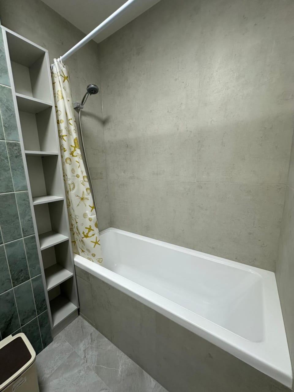 Bathroom, Bath