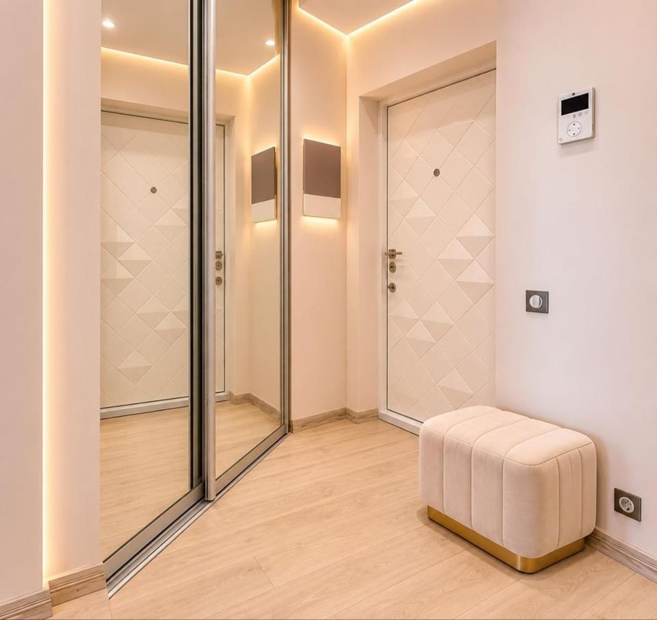 Квартира з панорамними вікнами на березі Дніпра Apartment in Kiev City - Kyiv