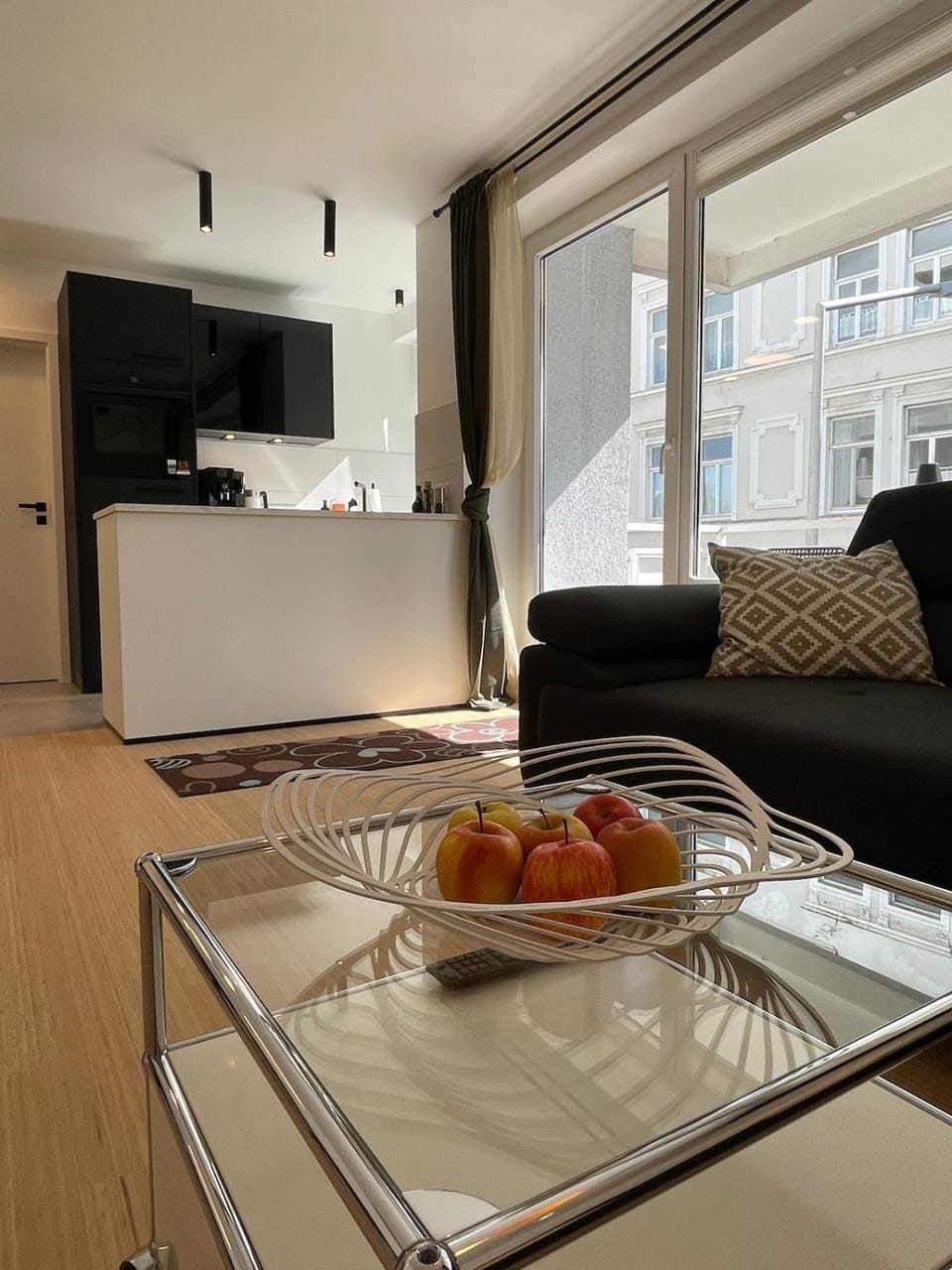 Kitchen or kitchenette, Living room, Seating area