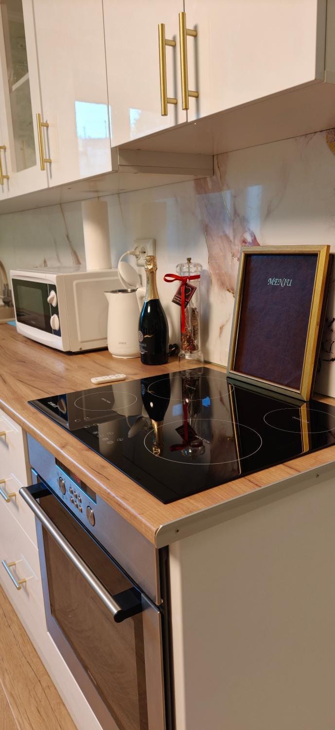 Coffee/tea facilities, Communal kitchen, stove, toaster