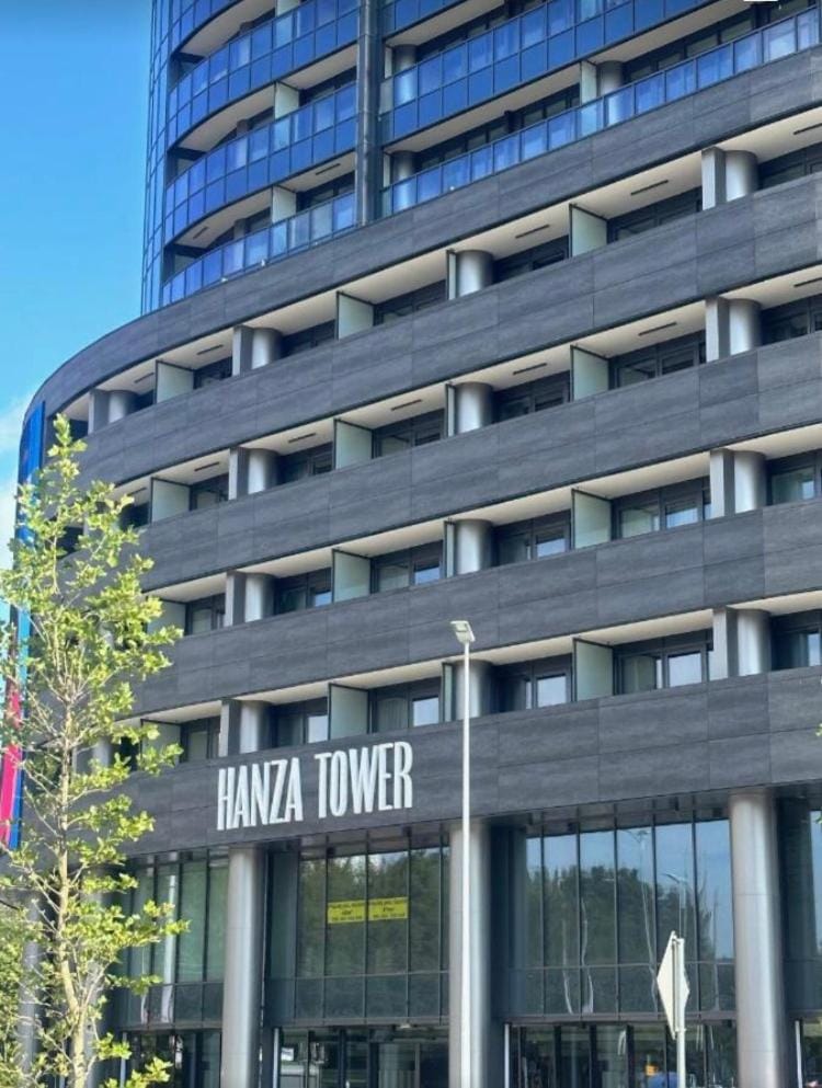 Hanza Tower FAMILY 19 Apartments SPA & POOL & JACUZZI & SAUNA Apartment in Szczecin