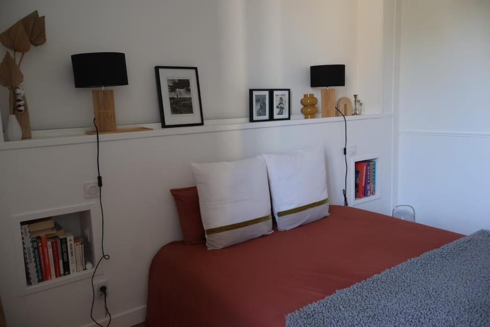 Bel appartement rénové à 2min à pied de la gare de St Brieuc Apartment in Brittany