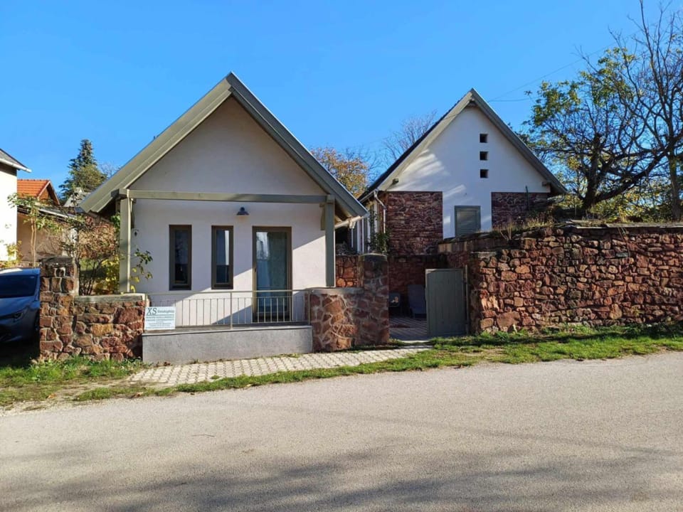 Property building, Street view