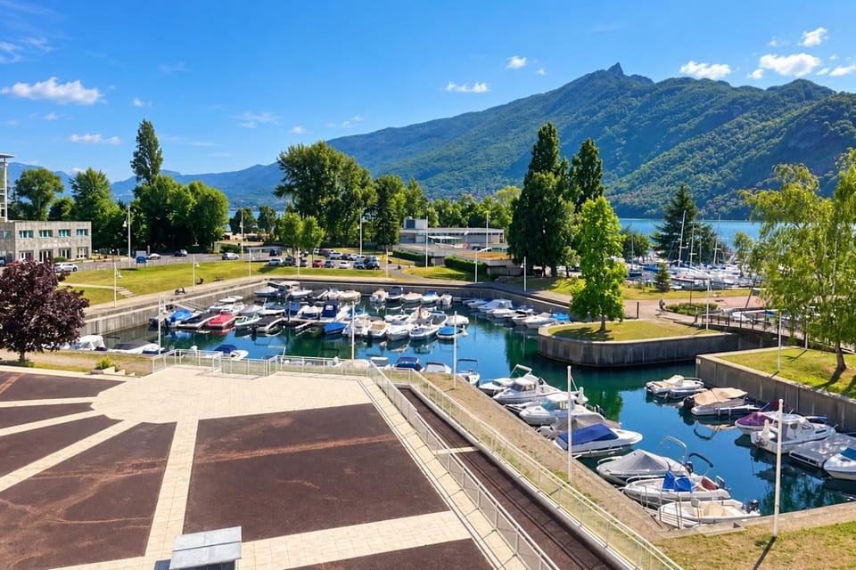 Studio au bord de la Marina d'Aix-les-Bains pour 2 personnes Apartment in Aix-les-Bains