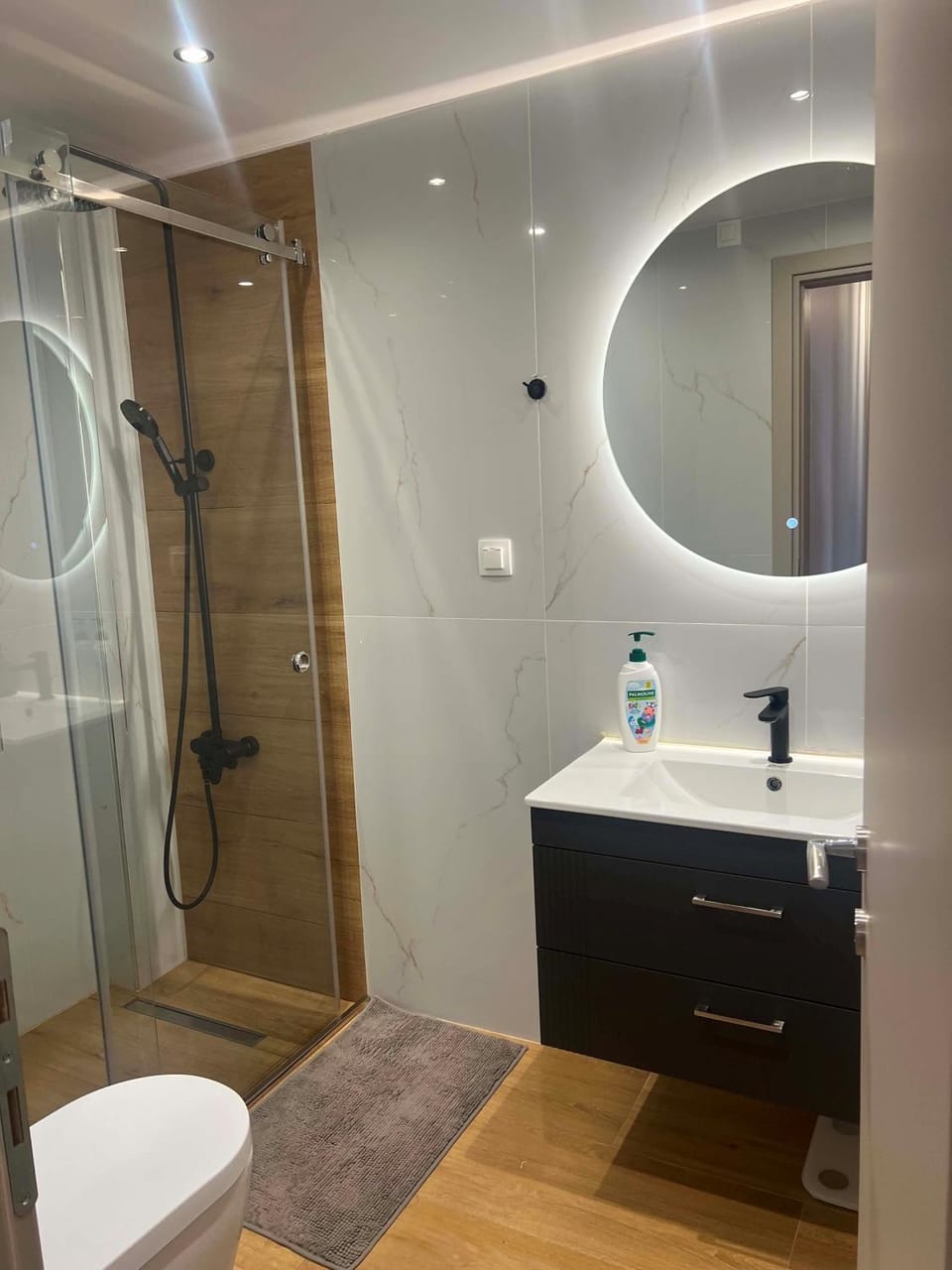 Shower, Toilet, Bathroom