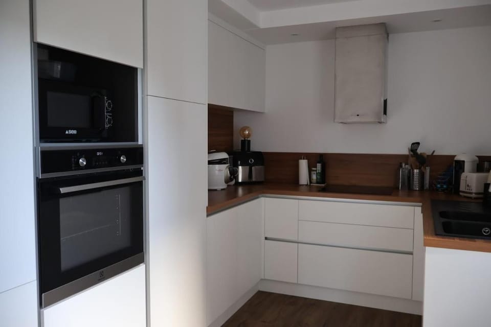 Bel appartement rénové à 2 min à pied de la gare de St Brieuc Apartment in Brittany