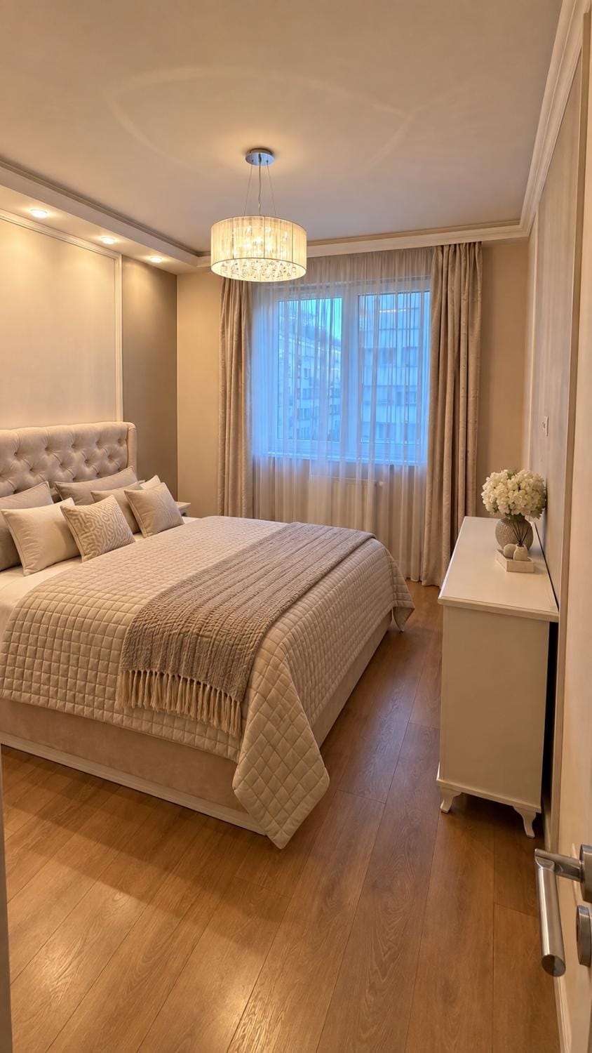 Photo of the whole room, Bedroom