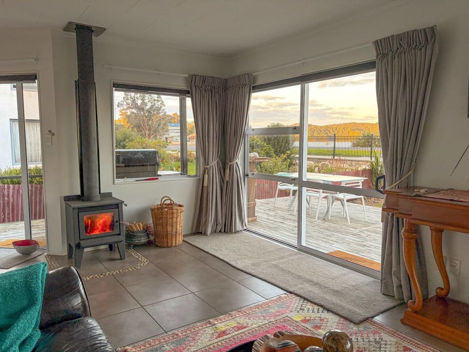 View (from property/room), Living room, Seating area, Evening entertainment, fireplace