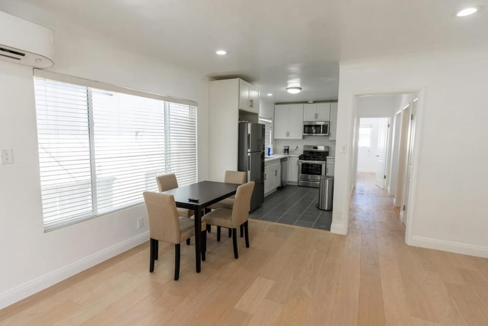 The CitiView Penthouse in West Hollywood Apartment in West Hollywood