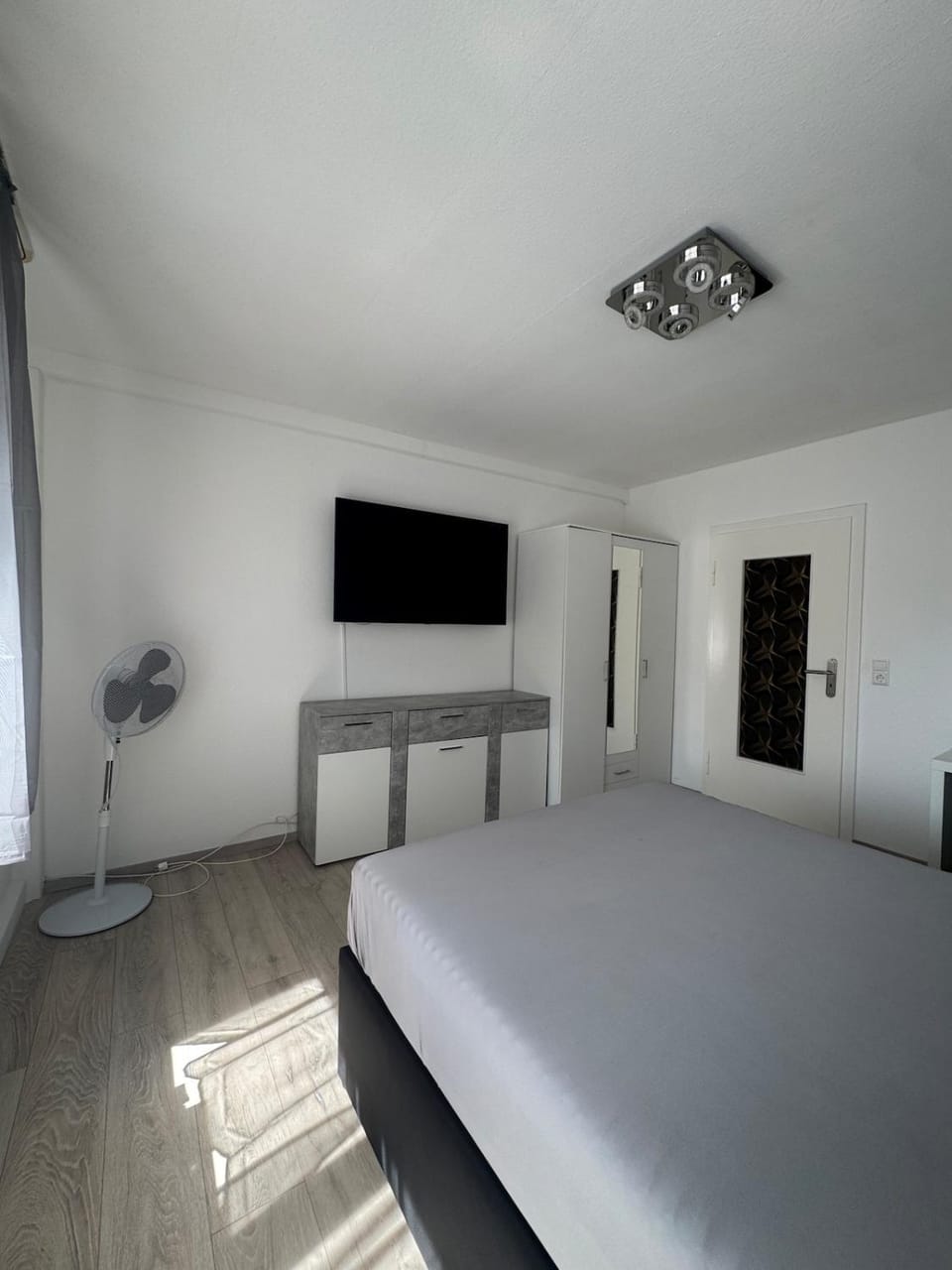 Modern Wi-Fi Stadtnah Apartment in Pforzheim