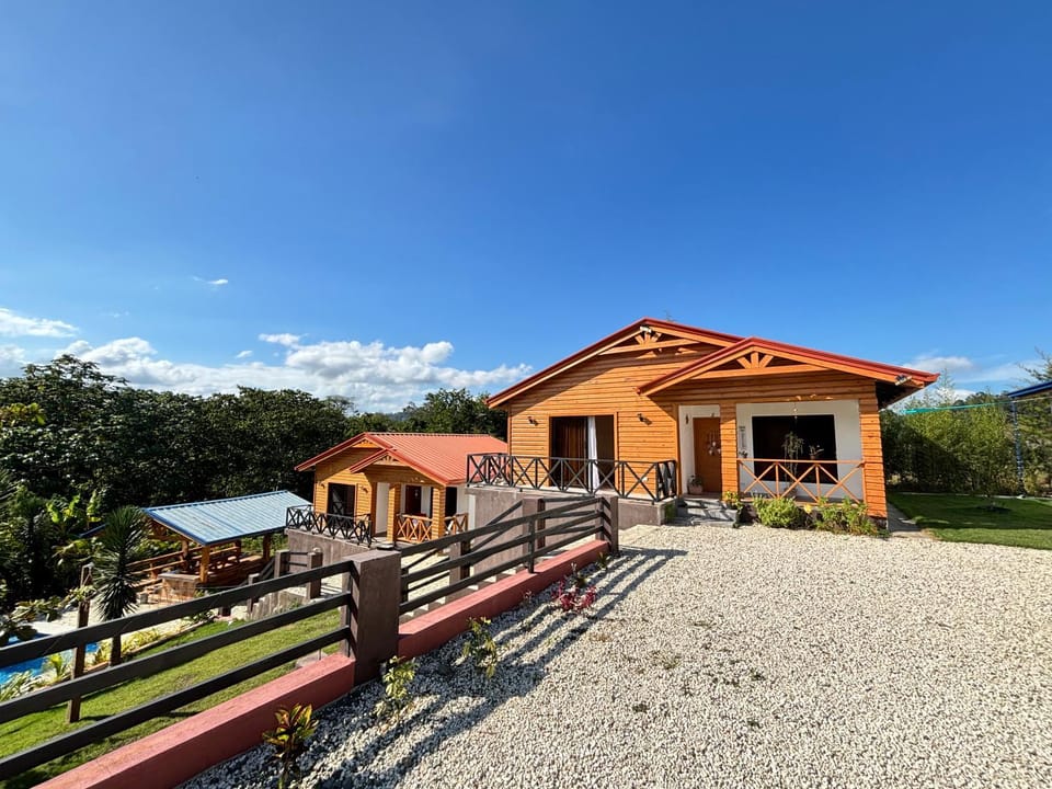 Villas de la hoja Villa in La Vega Province